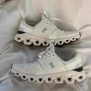 Women’s On Cloud swift sneakers